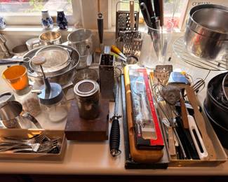 Kitchen utensils, graters and knives