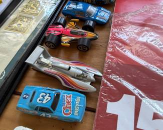 Hot Wheels and vintage diecast cars