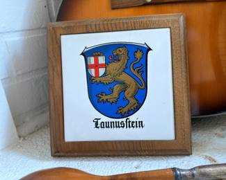 German Taunusstein coat of arms tile plaque
