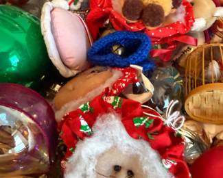 Christmas napkins, linens and paper goods