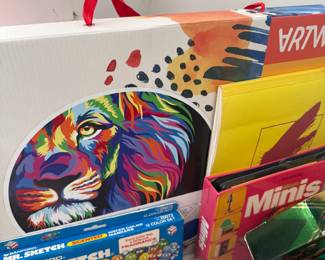 Art supplies, canvases and craft kits
