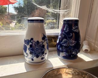 Blue and white Delft style salt and pepper shakers