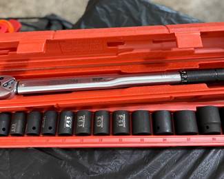 TEKTON torque wrench & impact socket set