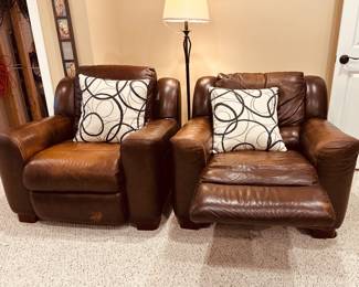 Pair of electric recking leather chairs