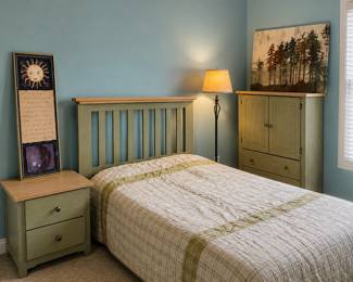 Bedroom set