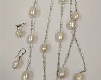 LARGE FRESH WATER PEARL NECKLACE, BRACELET AND EARRINGS STRUNG ON CHAIN