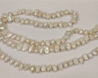 BAROQUE PEARL NECKLACE AND BRACELET