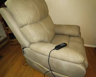 Power lift chair