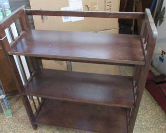 Folding shelf