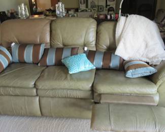 Lazy Boy 3 seat 2 reclines