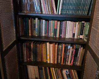 An excellent library of works on horticultural subjects,composed of about 400 volumes.