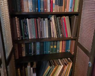 An excellent library of works on horticultural subjects,composed of about 400 volumes.