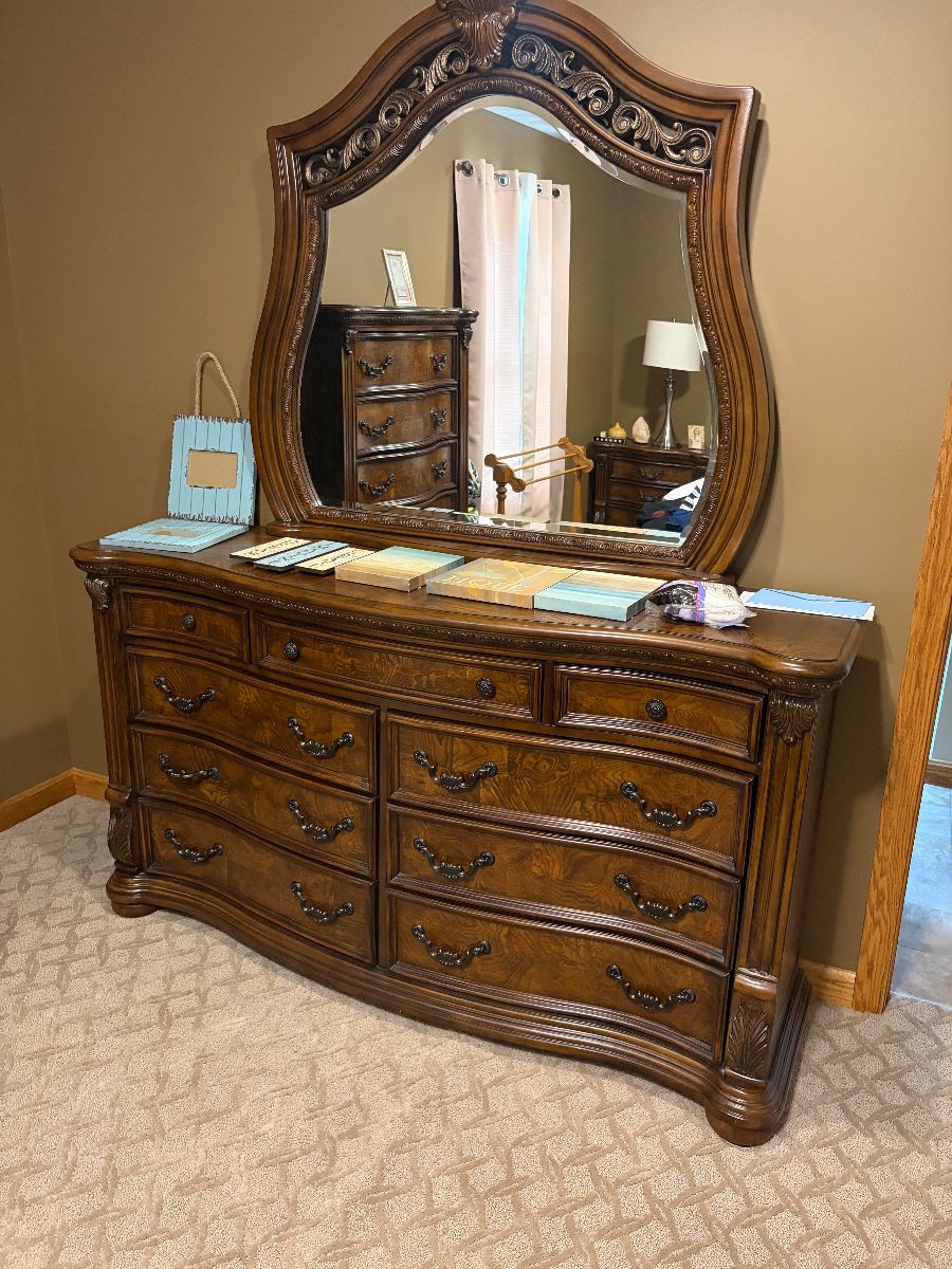 Bedroom set 