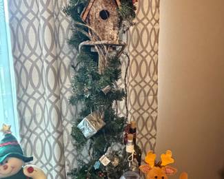 Holiday decor 