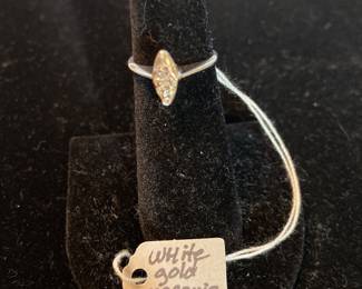 White gold diamond cluster ring