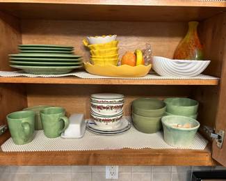 Plates / Cups / Bowls