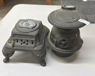 SAMPLE CERAMIC CAST IRON STOVE DECOR