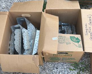 LOT OF SIMPSON STRONG TIES