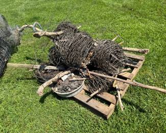 PALLET BARB WIRE