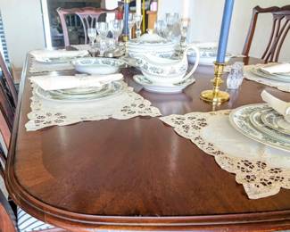 Drexel Heritage oval double-pedestal extension dining table
