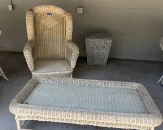 Wicker table and arm chair 
