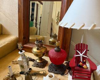 Lamps, mirror 