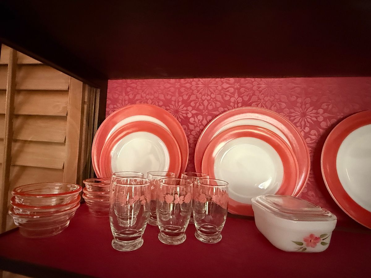 pink pyrex