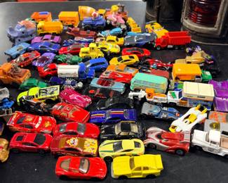 Big collection of hot wheels, matchbox, and others