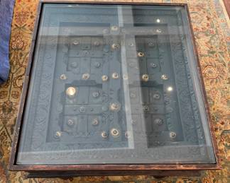 End table, side table, coffee table 