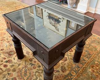 End table, side table, coffee table 