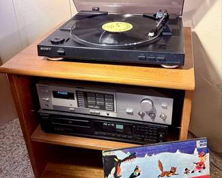 Sony Vintage Audio System (Turntable, Receiver, CD Player, Speakers)
