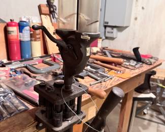 Pacific Tool and Gauge Reloading Press