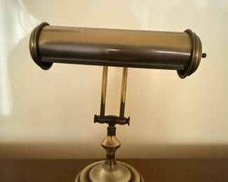Vintage Underwriters Laboratories Brass Bankers Desk Lamp