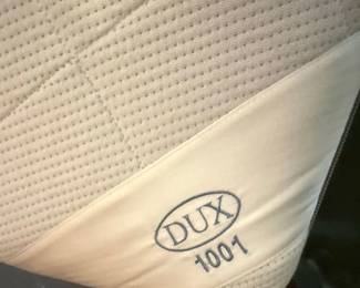 Photo 1 of 2 Queen Size Duxiana DUX 1001 Mattress