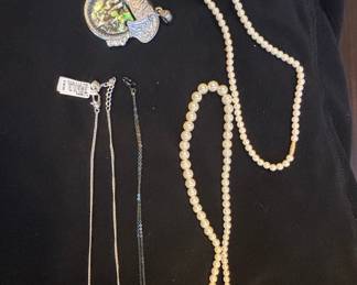 Estate Jewelry Assortment: Pearl Necklace and Costume Pendants