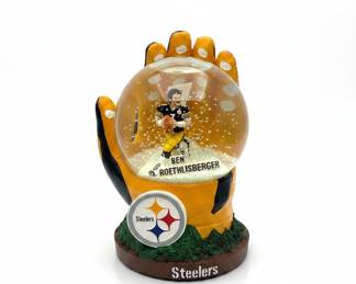 Pittsburgh Steelers Autographed Mini Helmet & Ben Roethlisberger Snow Globe Lot