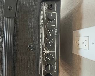 Donner DBA-30 Bass Amplifier