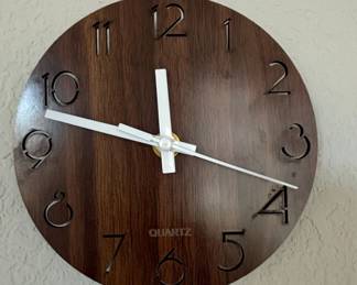 Mid-Century Modern Style Quartz Wall Clock