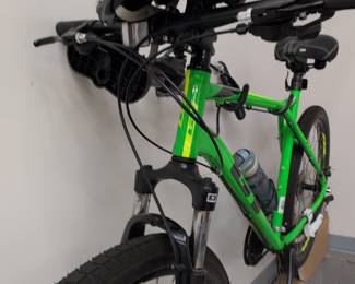 GT Aggressor Pro Mountain Bike 27.5"