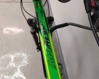 GT Aggressor Pro Mountain Bike 27.5"