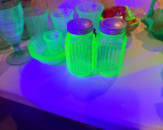 Uranium S&P Shakers, bowls and Glasses