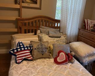 Full size headboard & footboard it can also turn into a crib