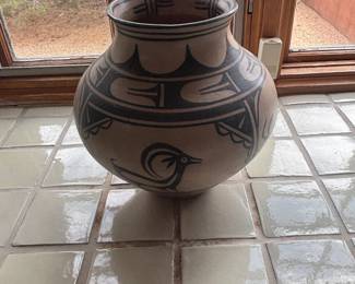 Master Traditional Potter, Robert Tenorio