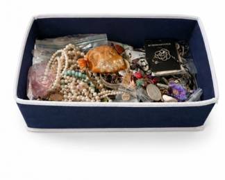 101 MysteryJewelryBoxLotVintageCostumePearlsBrooches