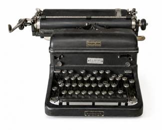 58 AntiqueRoyalStandardManualTypewriterTabularKeys