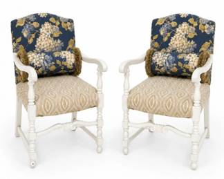 82 PairVintageFloralArmchairsWith2MatchingPillows