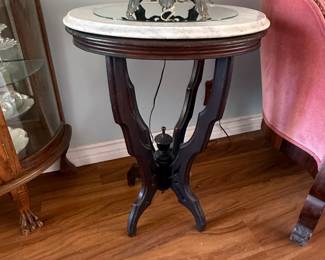 Victorian Era Carved Walnut Oval Marble-Top Parlor Table