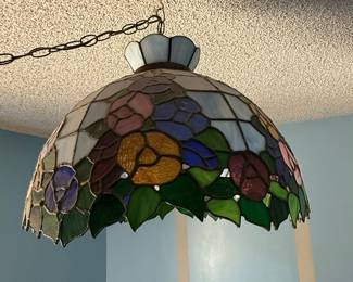 Tiffany Style Rose Stained Glass Hanging Pendant Lamp