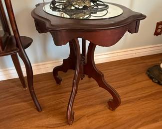 Victorian Mahogany Kidney-Shaped Lamp Table