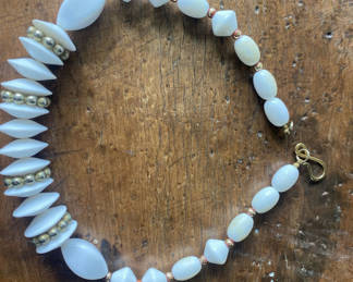 Lot 135: Necklace White Beads Mid-Century Modern Design